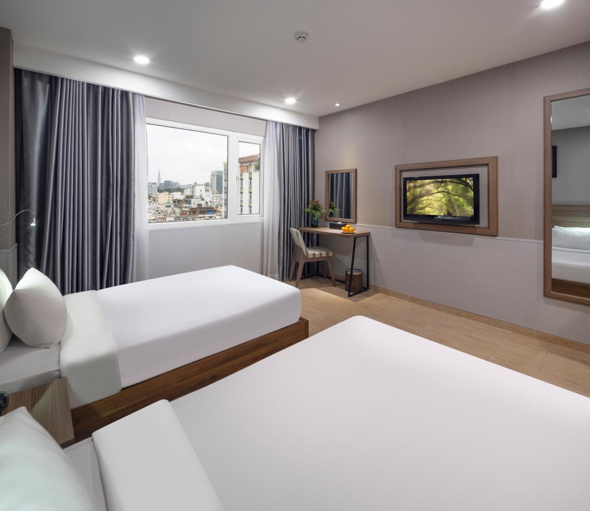 Premium Deluxe Double or Twin Room with City View